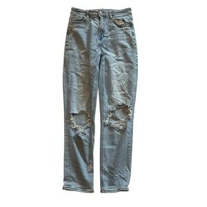 American Eagle Outfitters Ripped Curvy Mom Jeans size 4